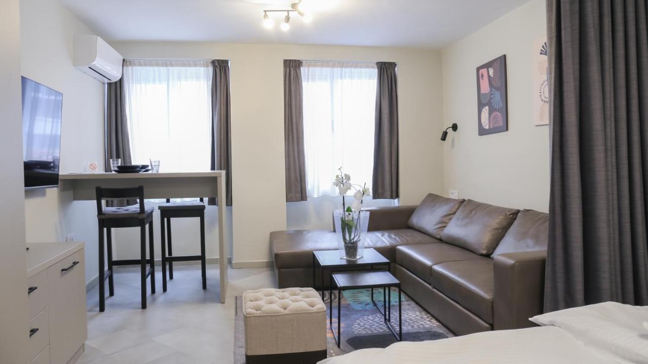 Apartments Srbija Waterfront - Free Parking Белград Екстер'єр фото